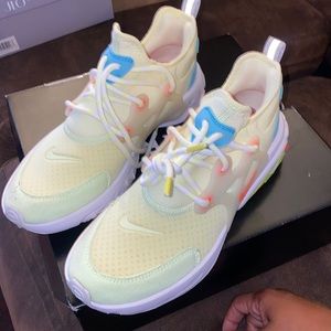 Nike React Presto (GS) boys size 7